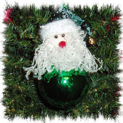 MUSLIN GREEN SANTA ORNAMENT