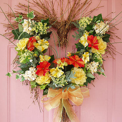 HEARTFELT FLORAL BURST WREATH